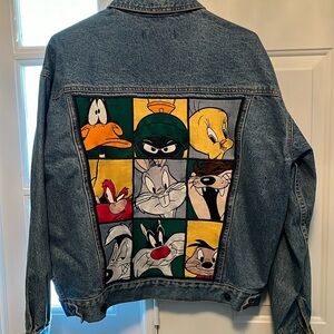 Man, size medium, Warner Bros.Looney Tunes jacket. It’s adorable.